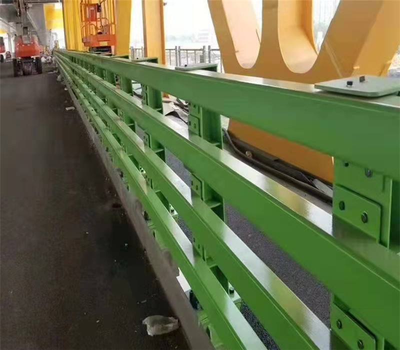 桥梁护栏,钢制桥梁防撞护栏独特的结构型式
